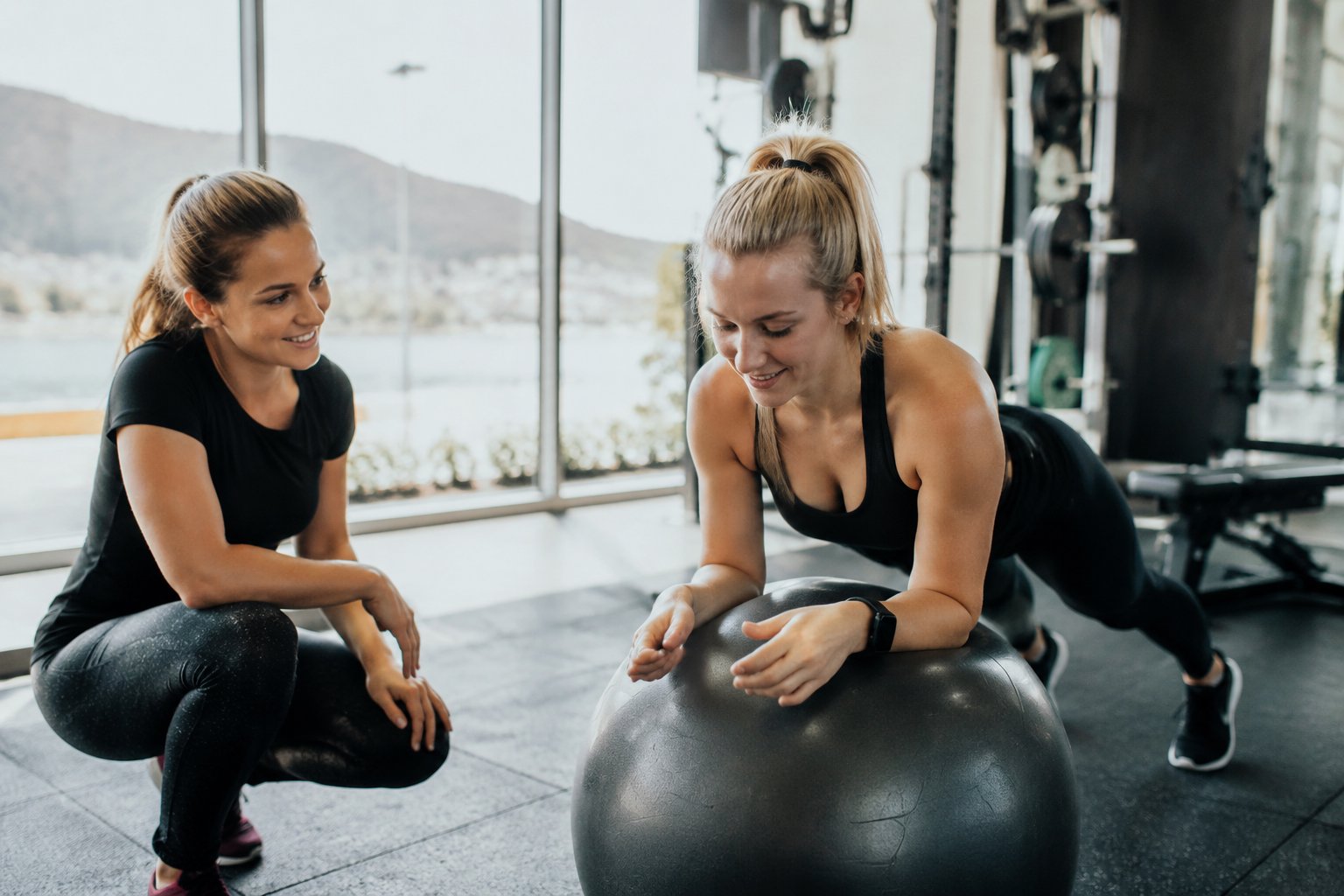 personal trainer hobart one-on-one session in progress