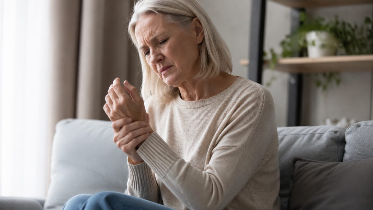 What Causes RA Flare-Ups? Triggers, Mechanisms, and What to Do
